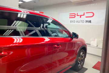 6日、観察者網は、中国製電気自動車（EV）という「黒船」が襲来した日本で、自国の自動車メーカーによるEV戦略はなおも遅れを取っているとする記事を掲載した。