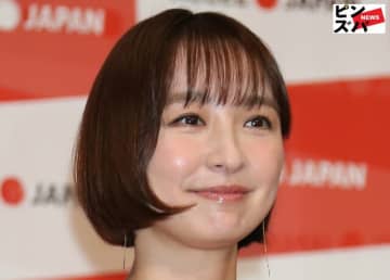 篠田麻里子（C）ピンズバNEWS