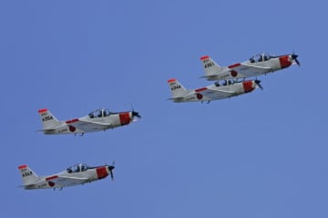 小月航空基地 2017年3月28日撮影 6351 富士重工 T-5 海上自衛隊