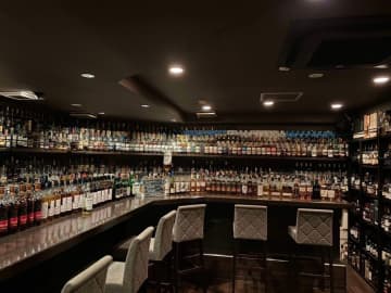 「Bar Main Malt」の店内