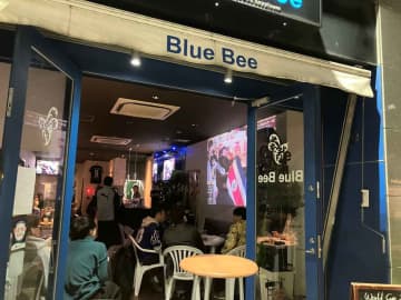 浜松市中区のスポーツバー「Blue Bee」