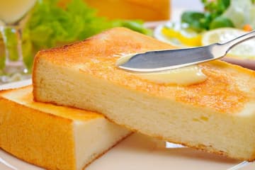 関西人がついつい考えてしまうのは、明日のパンのこと！？（marucyan/stock.adobe.com）