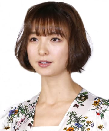 篠田麻里子（Ｃ）日刊ゲンダイ