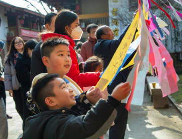 中国各地で新春祝う多彩なイベント