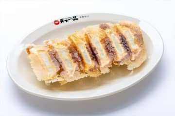 「羽根つき餃子」（単品 370円）　※価格は税込み