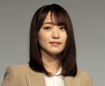 菅井友香（Ｃ）日刊ゲンダイ