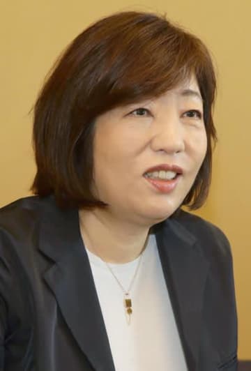 林真理子氏（Ｃ）日刊ゲンダイ