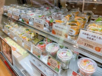 地産地消にこだわった、野菜たっぷりの惣菜がずらり